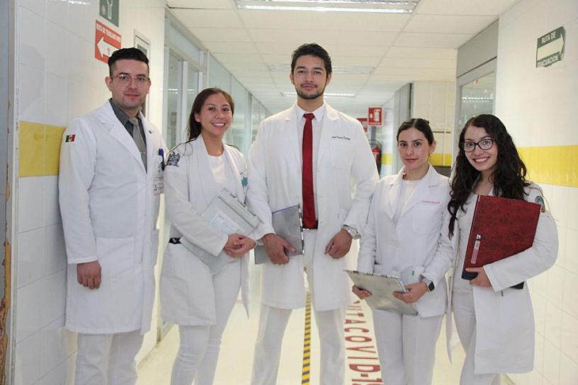 REALIZAN 52 MÉDICOS RESIDENTES ESPECIALIDADES EN EL HG DEL ISSSTE