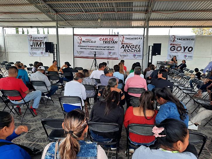 REALIZAN ASAMBLEA DE AGRADECIMIENTO POR MARCELO EBRARD 