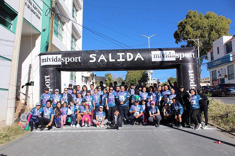 REALIZAN CARRERA 3K POR LA DEMOCRACIA 