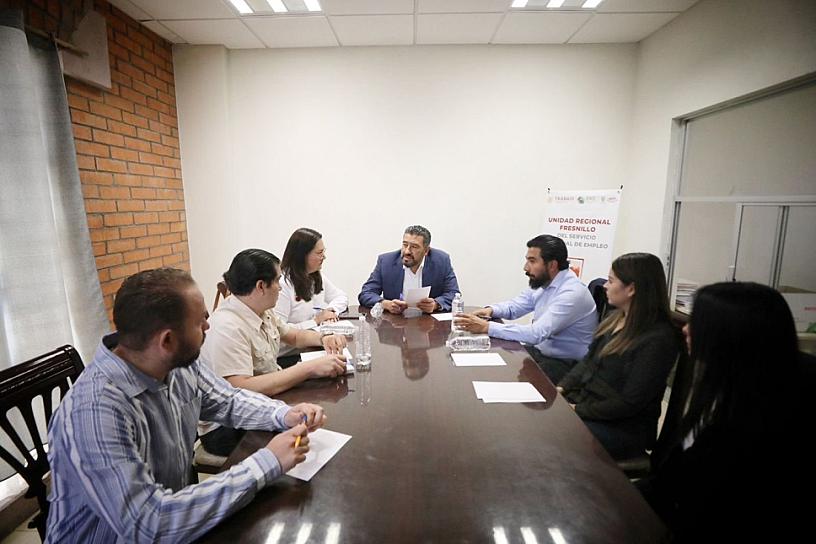 REALIZAN CINCO EMPRESAS RECLUTAMIENTO PRESENCIAL EN EL MUNICIPIO DE FRESNILLO