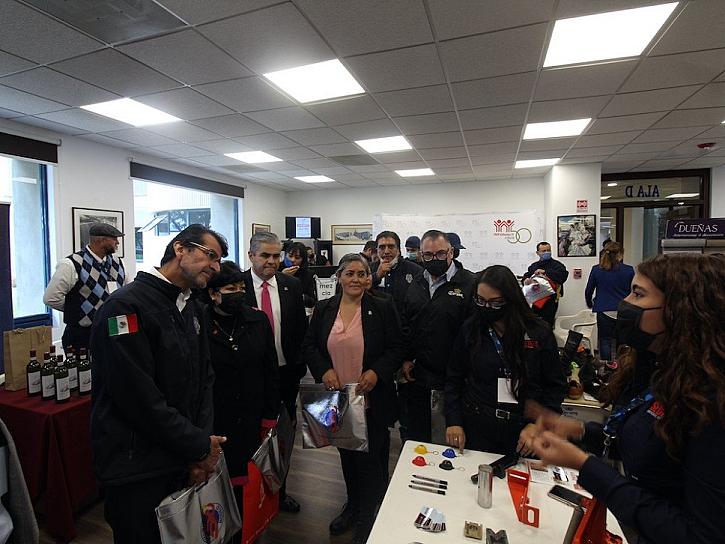 REALIZAN FERIA DE BENEFICIOS MODELO