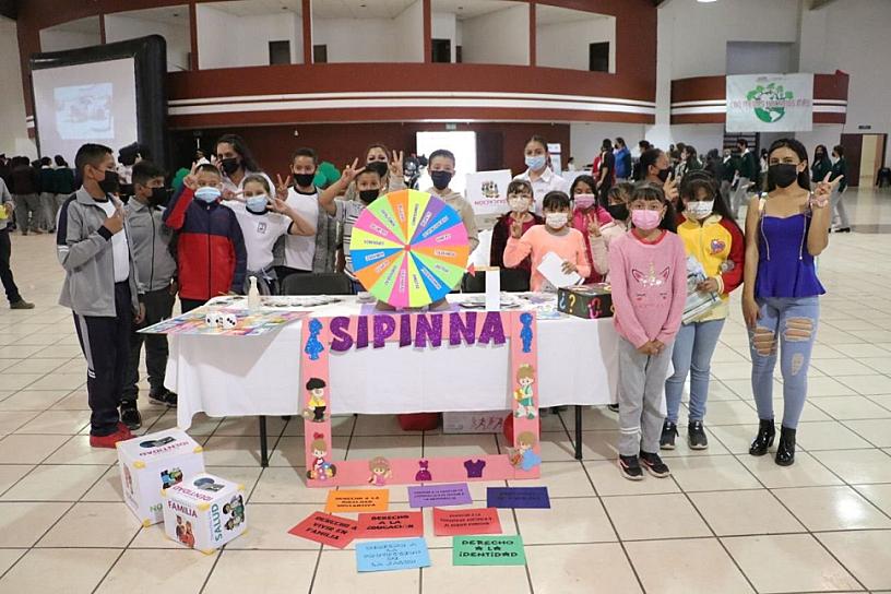 REALIZAN FERIA DE PROFESIONES EN EL MINERAL 