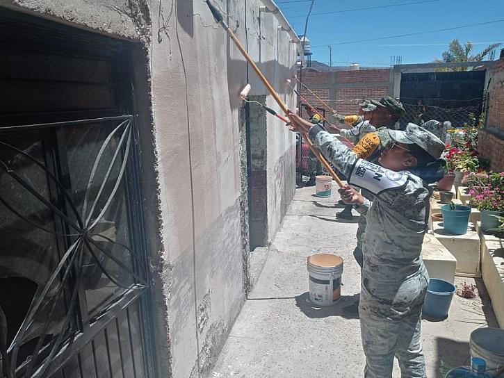 REALIZAN LABOR SOCIAL ELEMENTOS DE LA SEDENA
