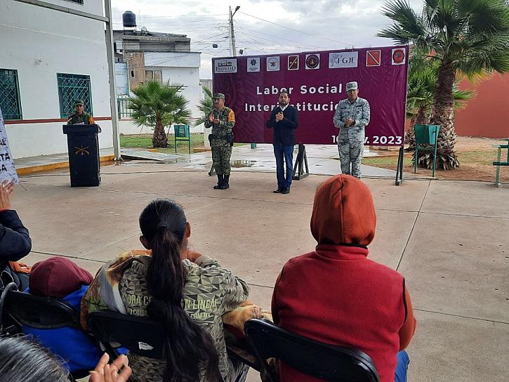 REALIZAN MILITARES JORNADA DE LABOR SOCIAL 