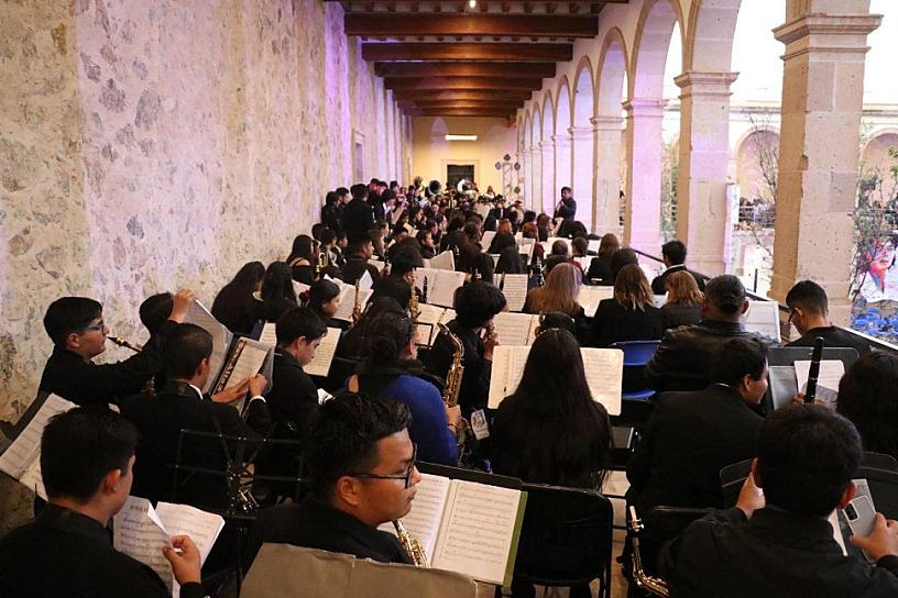 REALIZAN TRIBUTO A MICHAEL JACKSON EN FRESNILLO