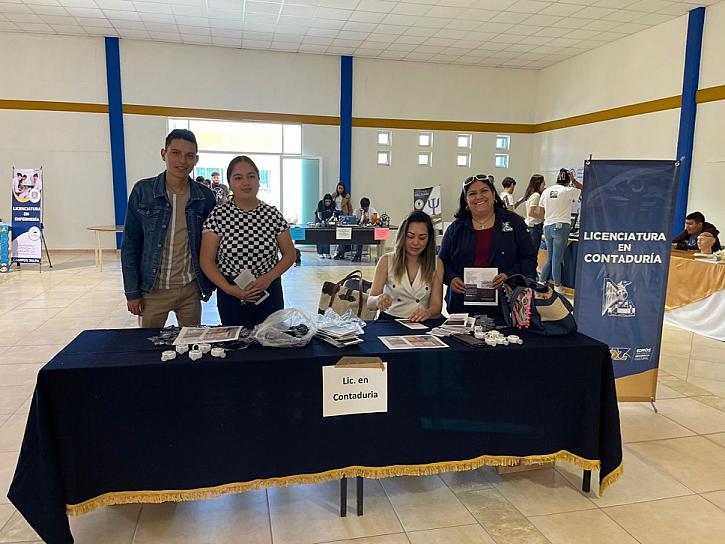 REALIZA UAZ FERIA VOCACIONAL EN CAMPUS JALPA 