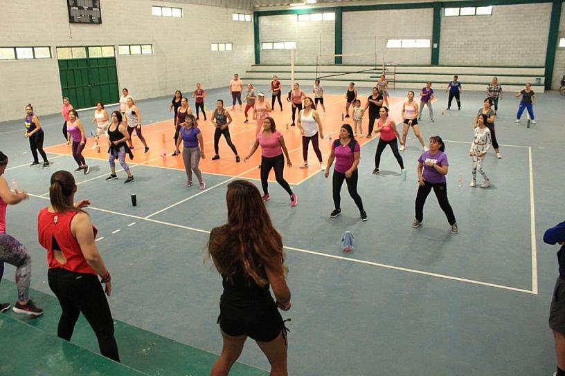 RECAUDAN FONDOS PARA GIMNASTAS CON EVENTO DE ZUMBA