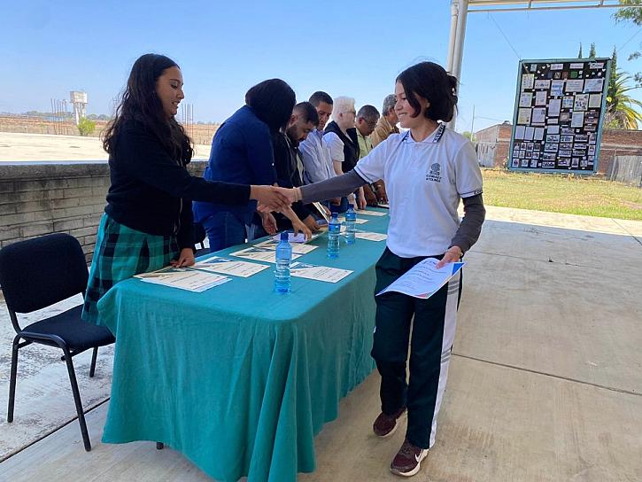 RECIBE COBAEZ RECONOCIMIENTO DE LA CDHEZ