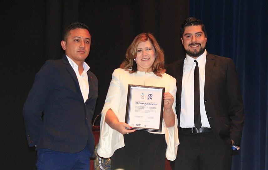 RECIBE IZAI RECONOCIMIENTO POR IMPLEMENTACIÓN DEL SISTEMA INSTITUCIONAL DE ARCHIVOS 