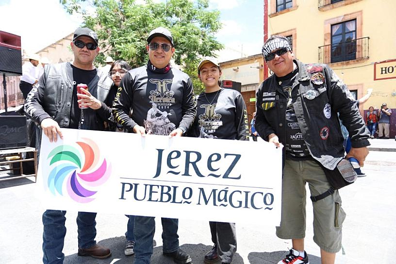 RECIBE JEREZ A LA HERÓICA