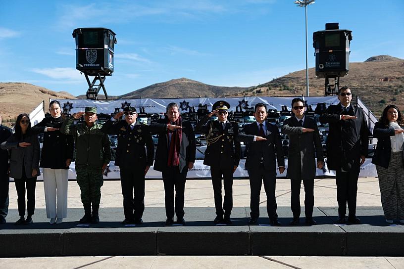 Reciben corporaciones 95.2 mdp en patrullas, uniformes y equipo   &nbsp;