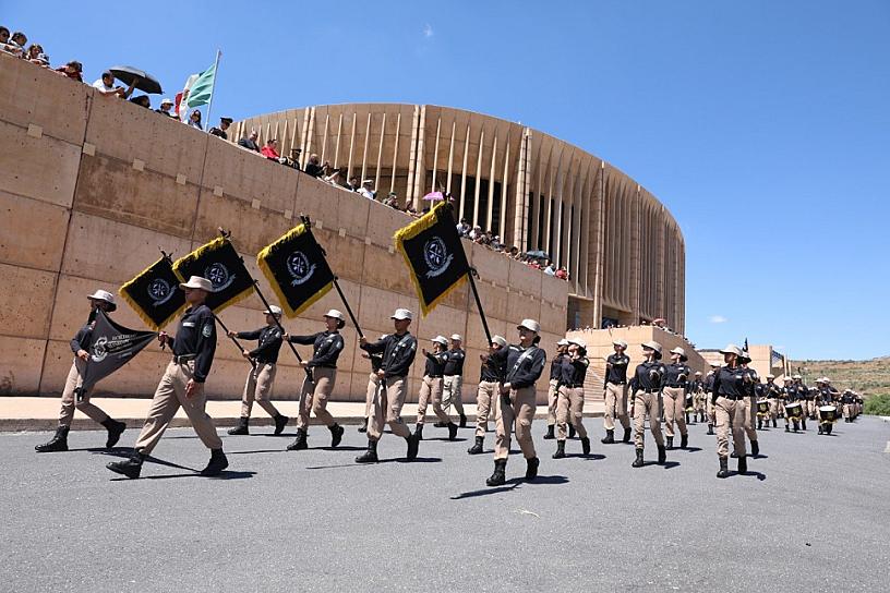 RECIBEN GRADOS DE SARGENTOS Y CADETES 144 ALUMNOS DEL BACHILLERATO MILITARIZADO