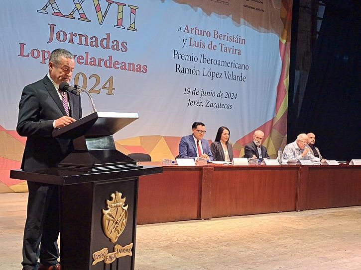 RECIBEN LUIS DE TAVIRA Y ARTURO BERISTAIN PREMIO IBEROAMERICANO DE POESÍA 