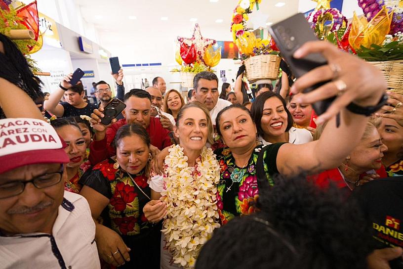 RECIBE OAXACA A CLAUDIA SHEINBAUM CON UNA FIESTA CULTURAL
