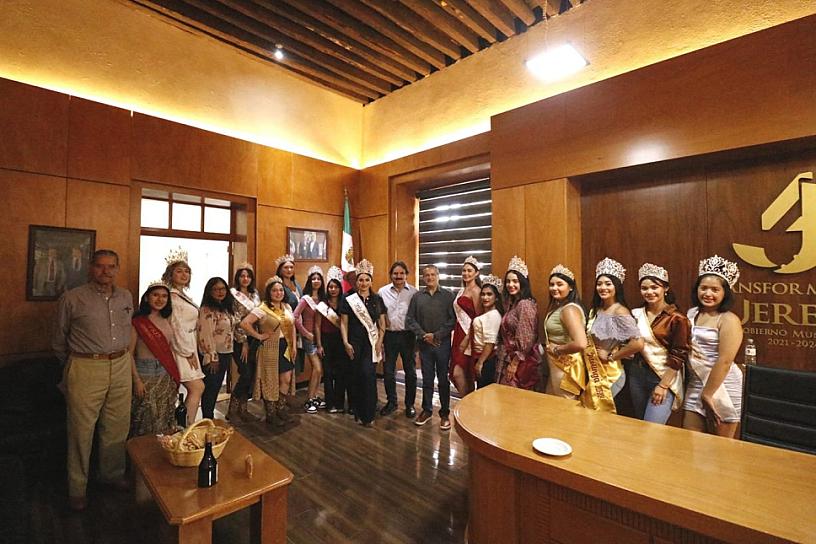 RECIBIÓ EL ALCALDE DE JEREZ A REINAS MIGRANTES 