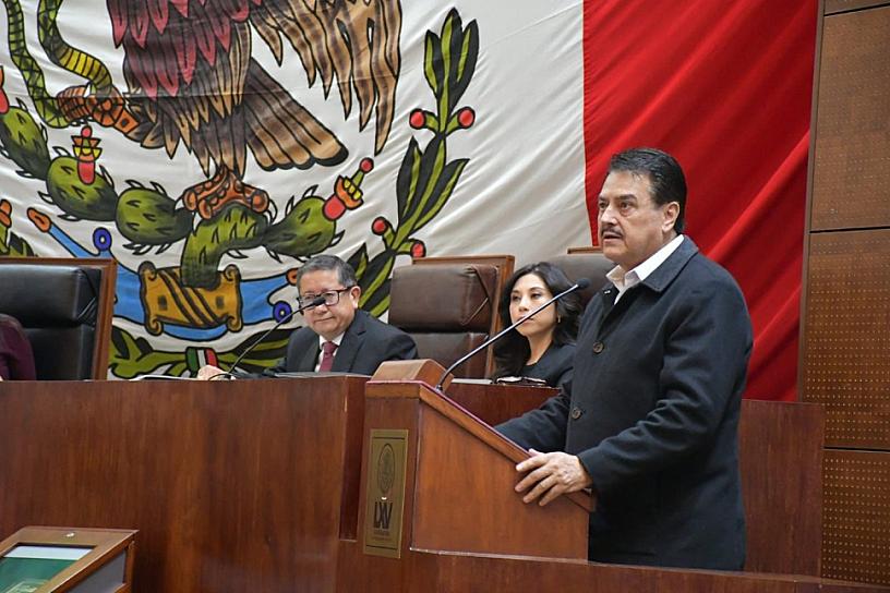 Reconoce Alfredo Femat aportaciones históricas para la UAZ