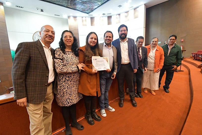 RECONOCE BANCADA NARANJA A SERVIDORES PÚBLICOS