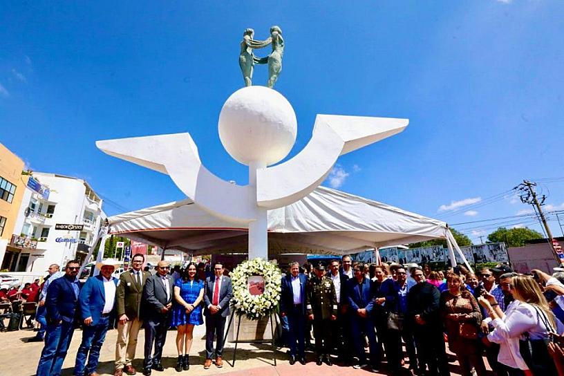 RECONOCE DAVID MONREAL A MIGRANTES COMO PILAR DEL DESARROLLO DEL ESTADO 