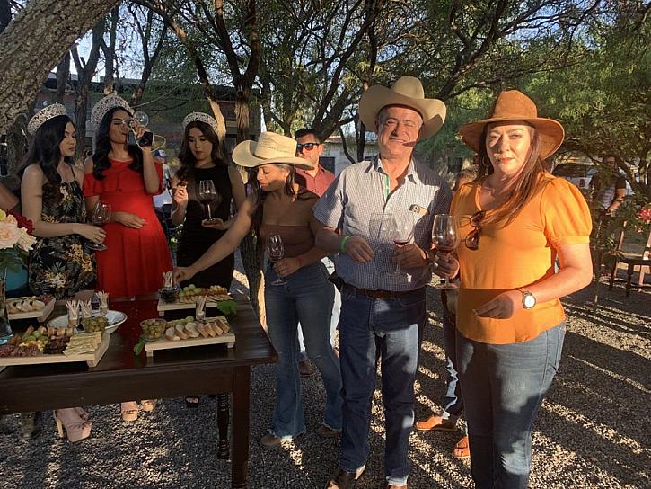 RECONOCE EL ALCALDE DE JEREZ INICIATIVA DE MIGRANTES CON VISIÓN EMPRESARIAL