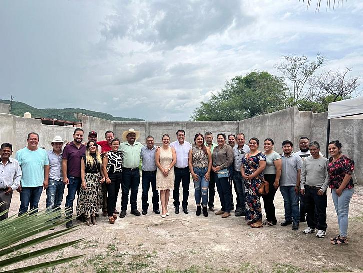 RECONOCE FEMAT A PETÍSTAS DE LOS CAÑONES