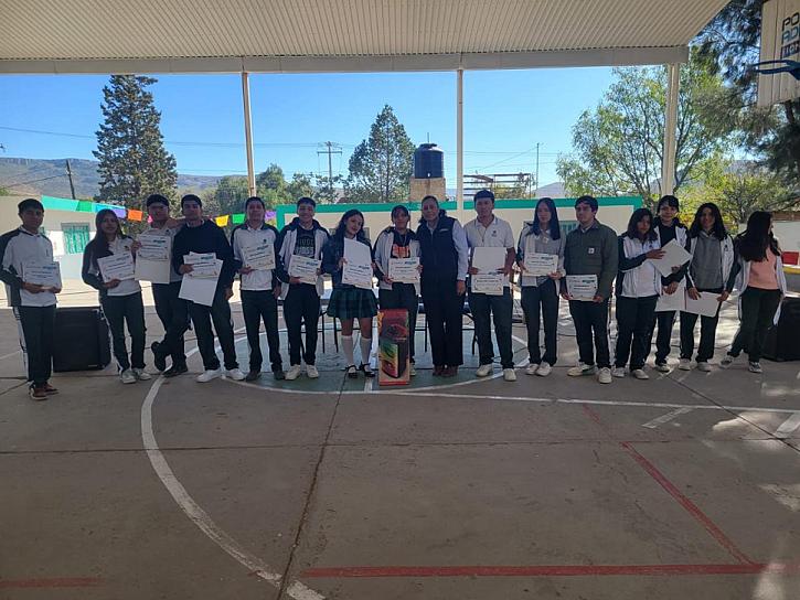 Reconoce la CDHEZ a Jóvenes Promotores de Derechos Humanos