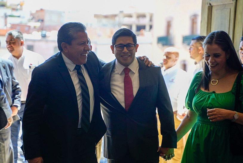 RECONOCE MONREAL COMPROMISO DE MIRANDA CON LA TRANSFORMACIÓN 