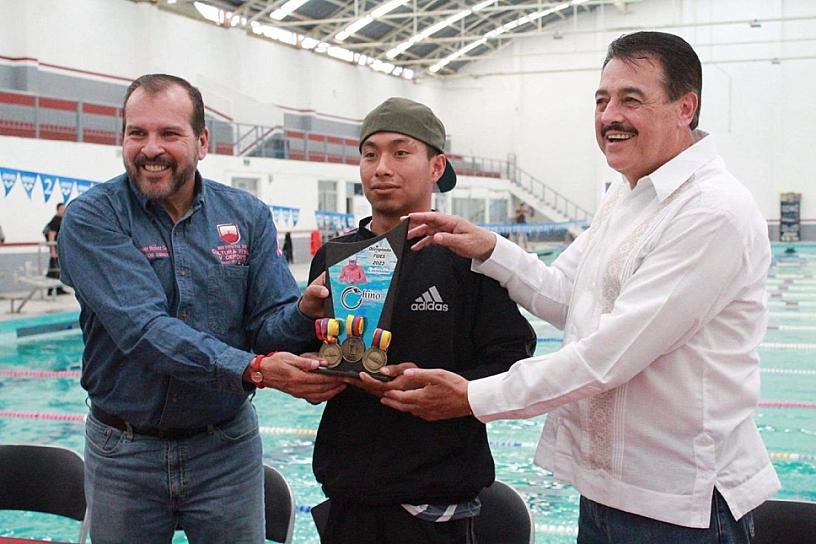 RECONOCEN A "EL CHINO" DEPORTISTA ZACATECANO GANADOR DE TRES MEDALLAS DE ORO 