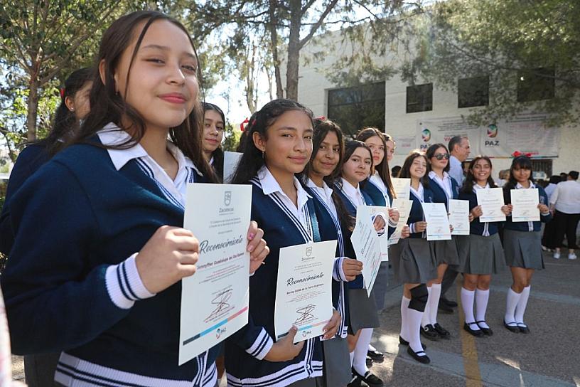 RECONOCEN A GANADORES DEL CONCURSO DE INTERPRETACIÓN DEL HIMNO NACIONAL MEXICANO