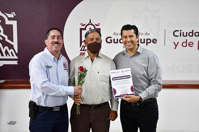 RECONOCEN A PENSIONADOS DEL AYUNTAMIENTO DE GUADALUPE
