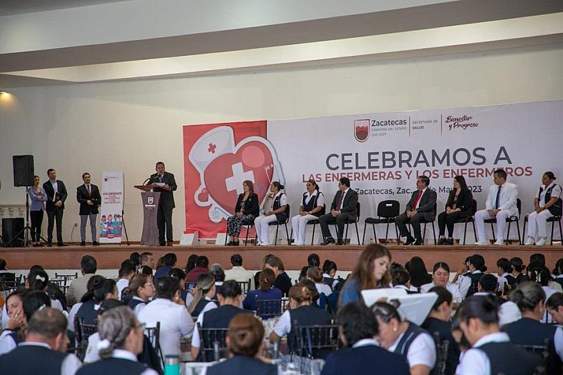 RECONOCEN A PERSONAL DE ENFERMERÍA EN SU DÍA 
