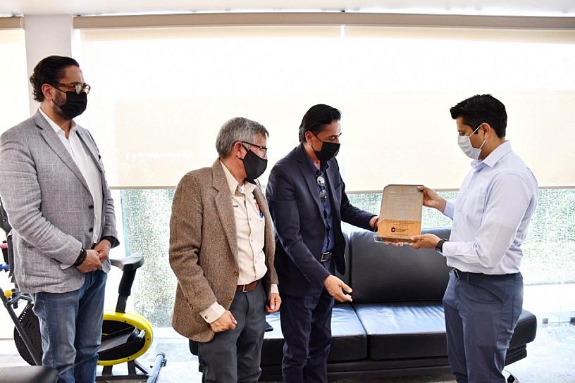 RECONOCEN COLEGIO DE ARQUITECTOS E INGENIEROS A AYUNTAMIENTO DE GUADALUPE POR PLATAFORMA DE TRÁMITES EN LÍNEA
