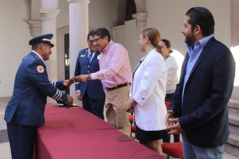 RECONOCEN LABOR DE BOMBEROS FRESNILLENSES 