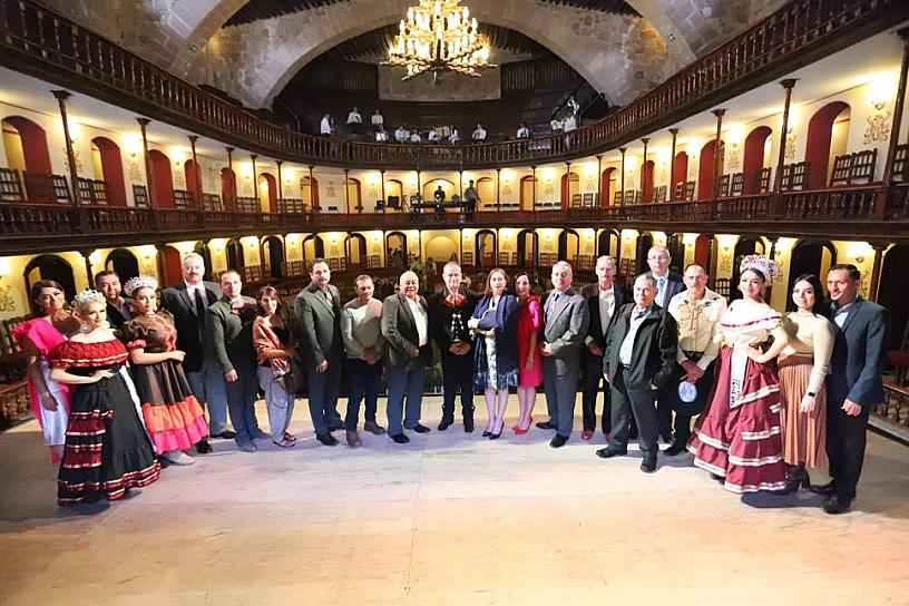 RECONOCEN LA TRAYECTORIA DE DESTACADOS MIGRANTES JEREZANOS 