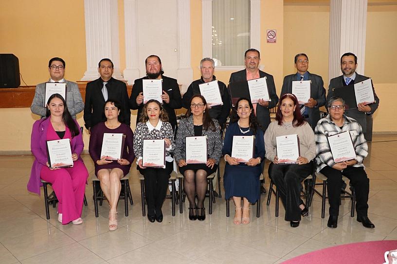 RECONOCEN TRAYECTORIA DE MÉDICOS DE LA SSZ 