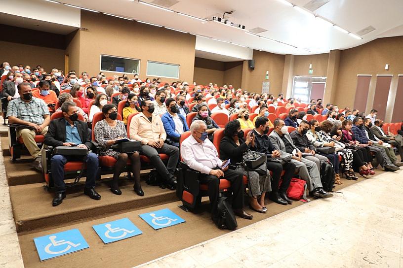 RECONOCEN A MAESTROS POR SU COMPROMISO CON LA EDUCACIÓN PESE A PANDEMIA