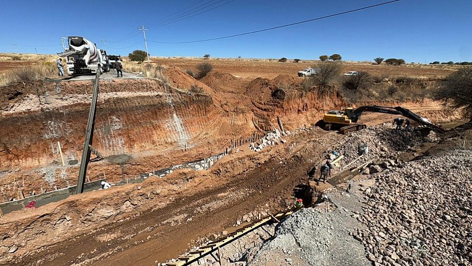 Reconstruyen puente en Sombrerete para garantizar seguridad y movilidad