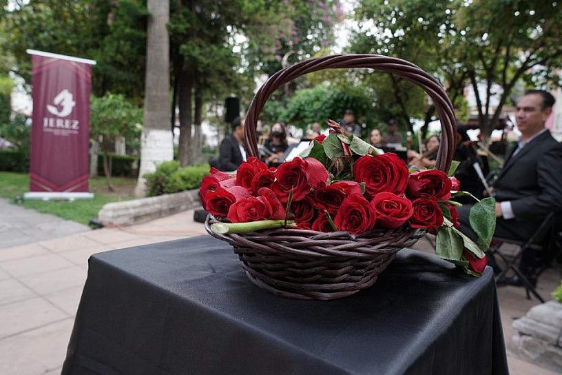 RECUERDAN EL 101 ANIERSARIO LUCTUOSO DE RAMÓN LÓPEZ VELARDE