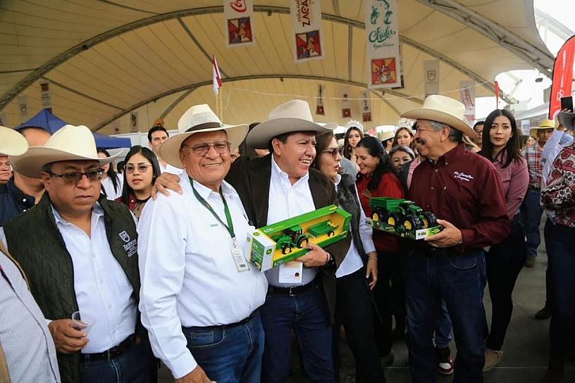 INAUGURA GOBERNADOR FENAZA 2023