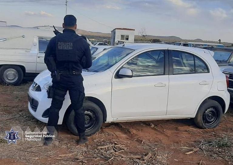 RECUPERAN AUTO CON REPORTE DE ROBO EN LA COLONIA ESTRELLA DE ORO