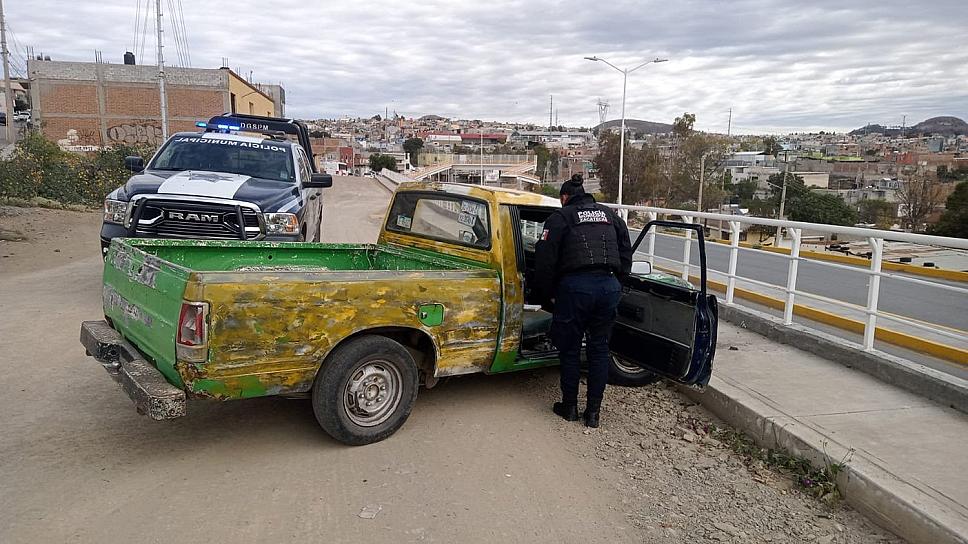 RECUPERAN CAMIONETA ROBADA EN EL ORITO 