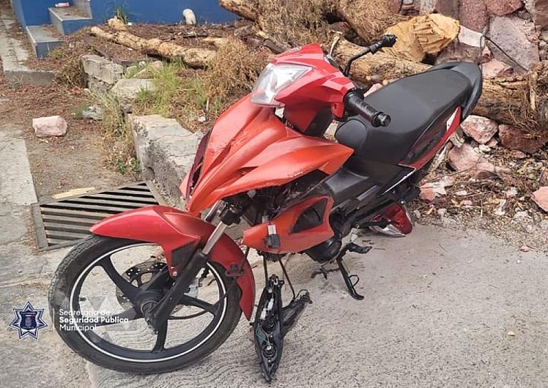 RECUPERAN CORPORACIONES POLICIALES MOTOCICLETA CON REPORTE DE ROBO