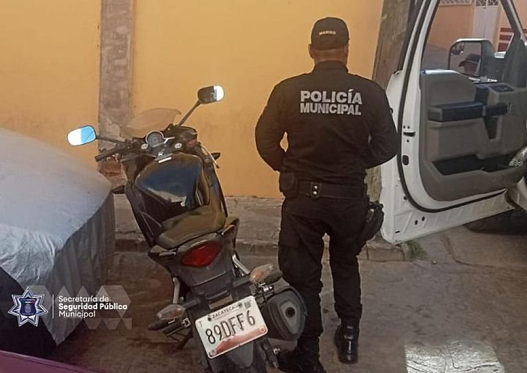 RECUPERAN MOTOCICLETA ROBADA EN EN CENTRO DE LA CAPITAL 