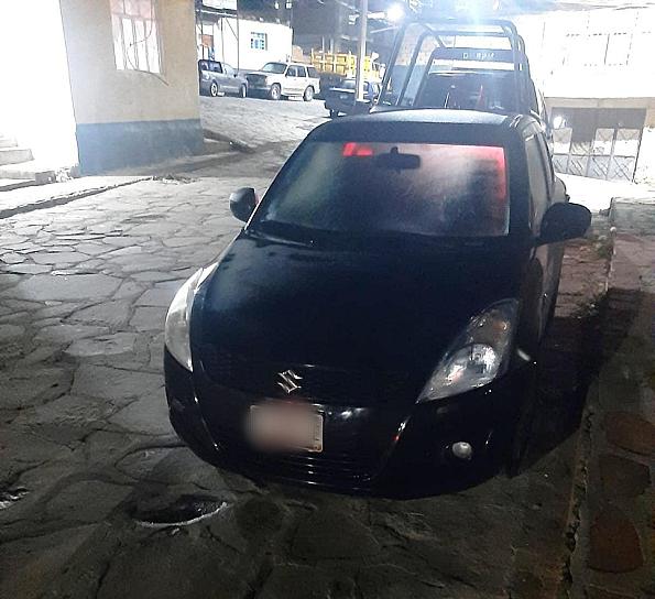 RECUPERAN VEHÍCULO ROBBADO EN LA COLONIA LAS PALMAS 