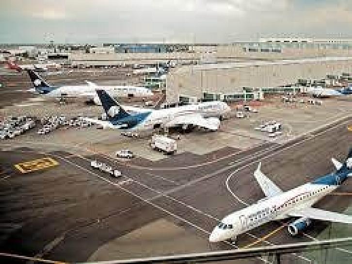 REDUCE GOBIERNO 20% OPERACIONES EN AICM; ESTÁ SATURADO ADVIERTE 