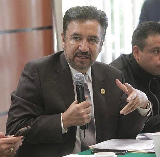 REFORMA ELECTORAL ES UN “DISTRACTOR PRESIDENCIAL”: MIGUEL TORRES