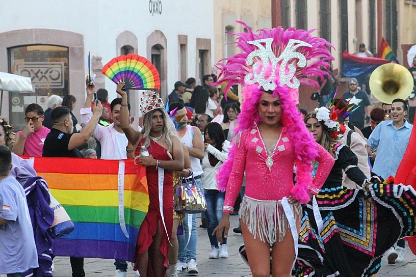 REFRENDA COMUNIDAD LGBTTIQ+ LUCHA POR SUS DERECHOS