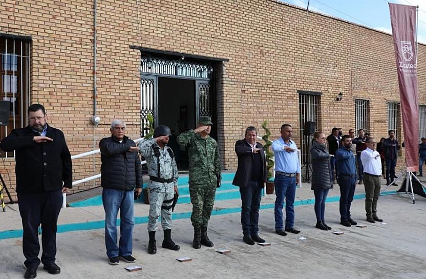 REFRENDA DAVID MONREAL SU COMPROMISO CON LA EDUCACIÓN EN EL SEMIDESIERTO