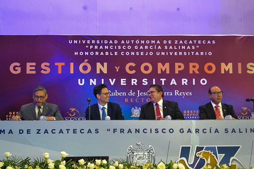 REFRENDA GOBIERNO DEL ESTADO COMPROMISO DE FORTALECER LA EDUCACIÓN PÚBLICA