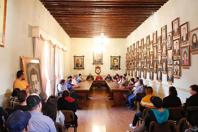 REFRENDA HUMBERTO SALAZAR SU COMPROMISO CON COMERCIANTES DE JEREZ