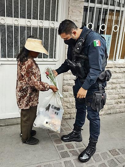 REGALA METROPOLFLORES A MAMÁS ZACATECANAS
